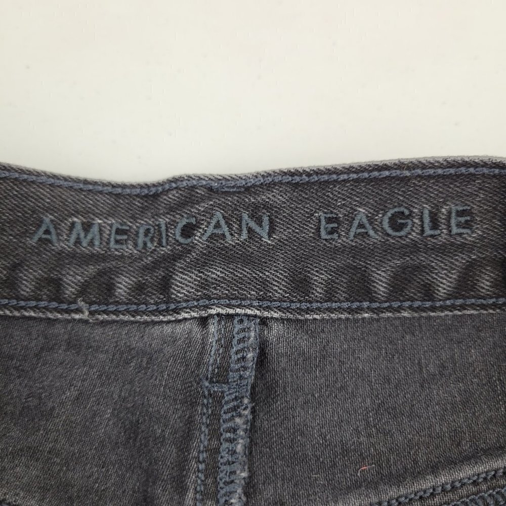AE American Eagle Black Distressed Denim Cuff High Rise Mom Short 6 5566 - Picture 5 of 10